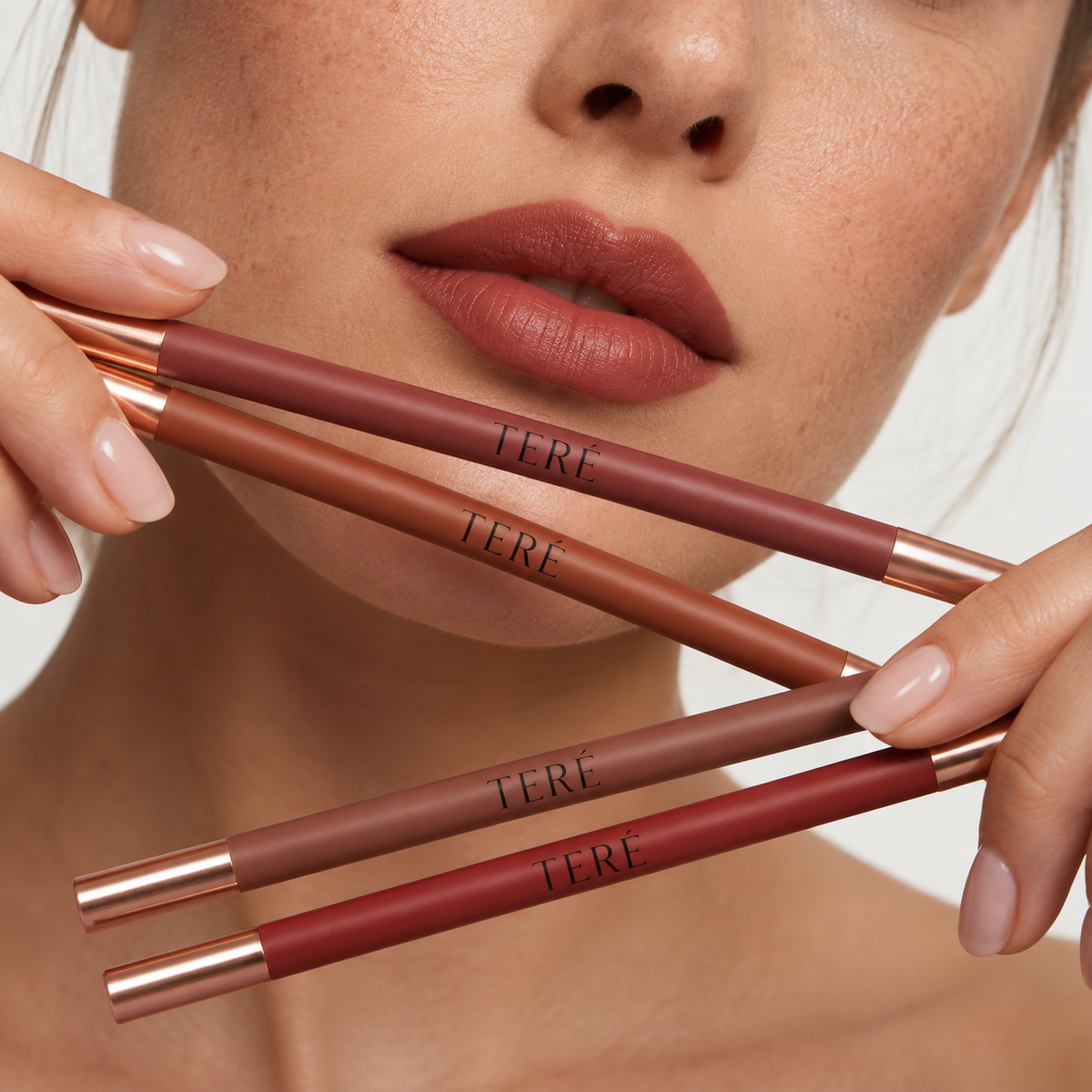 Luxury Lip Liner  DK